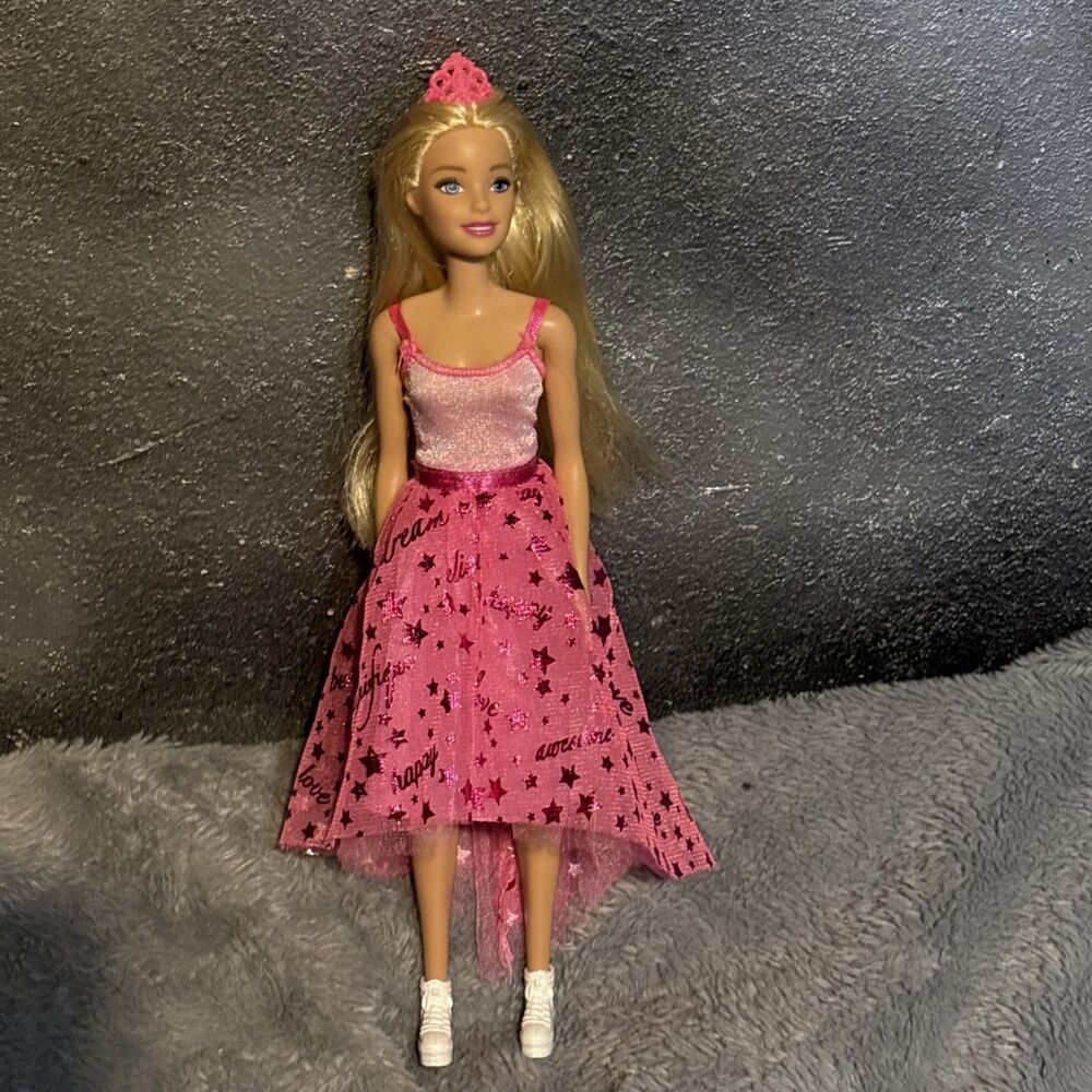 Mattel Barbie Princess Adventure GML76 Blonde Doll Pink High-Low Star Skirt